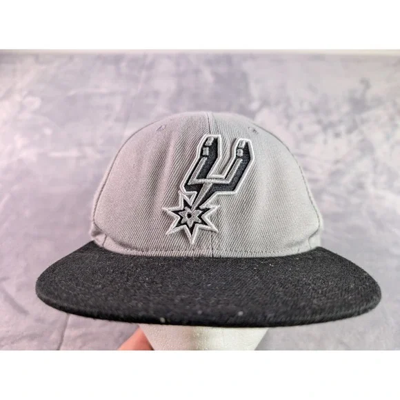 Mitchell & Ness San Antonio Spurs 2007 NBA Finals Snapback Hat Grey Black Mens - Picture 1 of 7